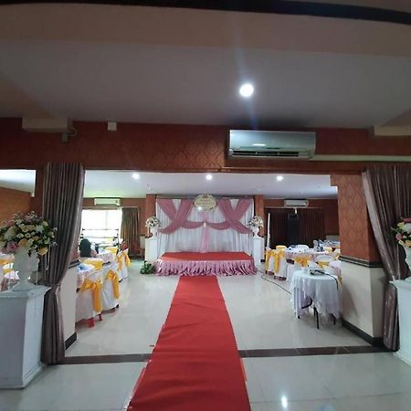 Le Parc Wangnang Hotel Phitsanulok Dış mekan fotoğraf