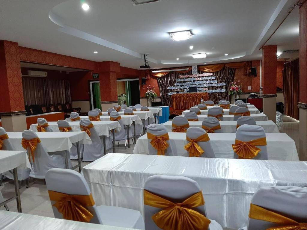 Le Parc Wangnang Hotel Phitsanulok Dış mekan fotoğraf