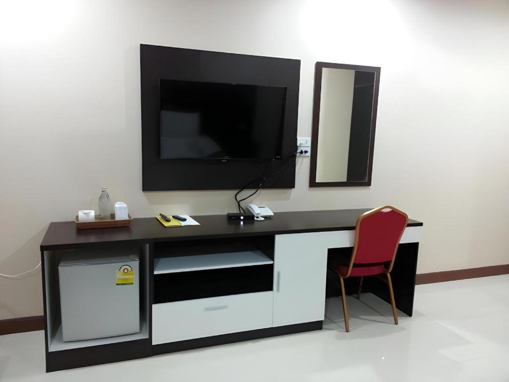 Le Parc Wangnang Hotel Phitsanulok Dış mekan fotoğraf