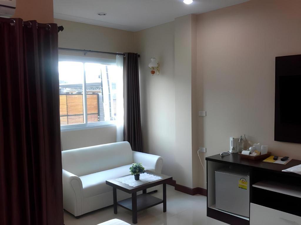 Le Parc Wangnang Hotel Phitsanulok Dış mekan fotoğraf