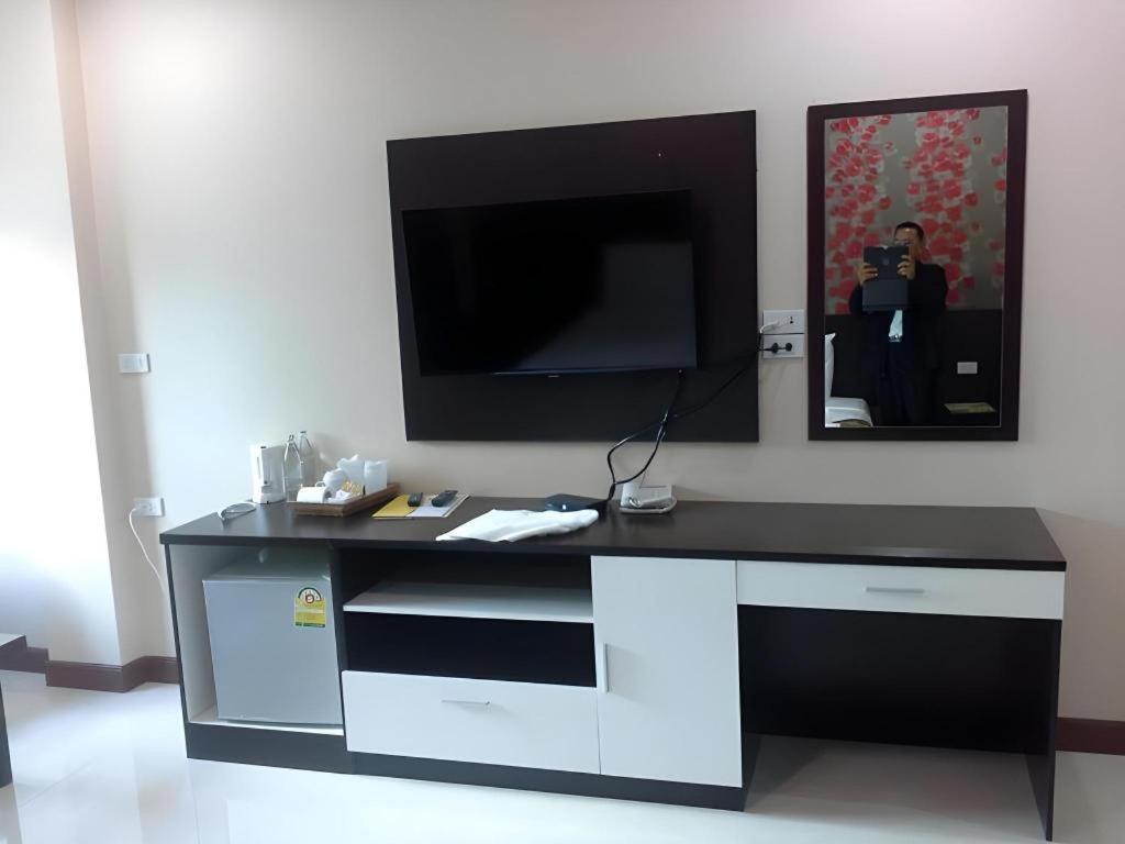 Le Parc Wangnang Hotel Phitsanulok Dış mekan fotoğraf