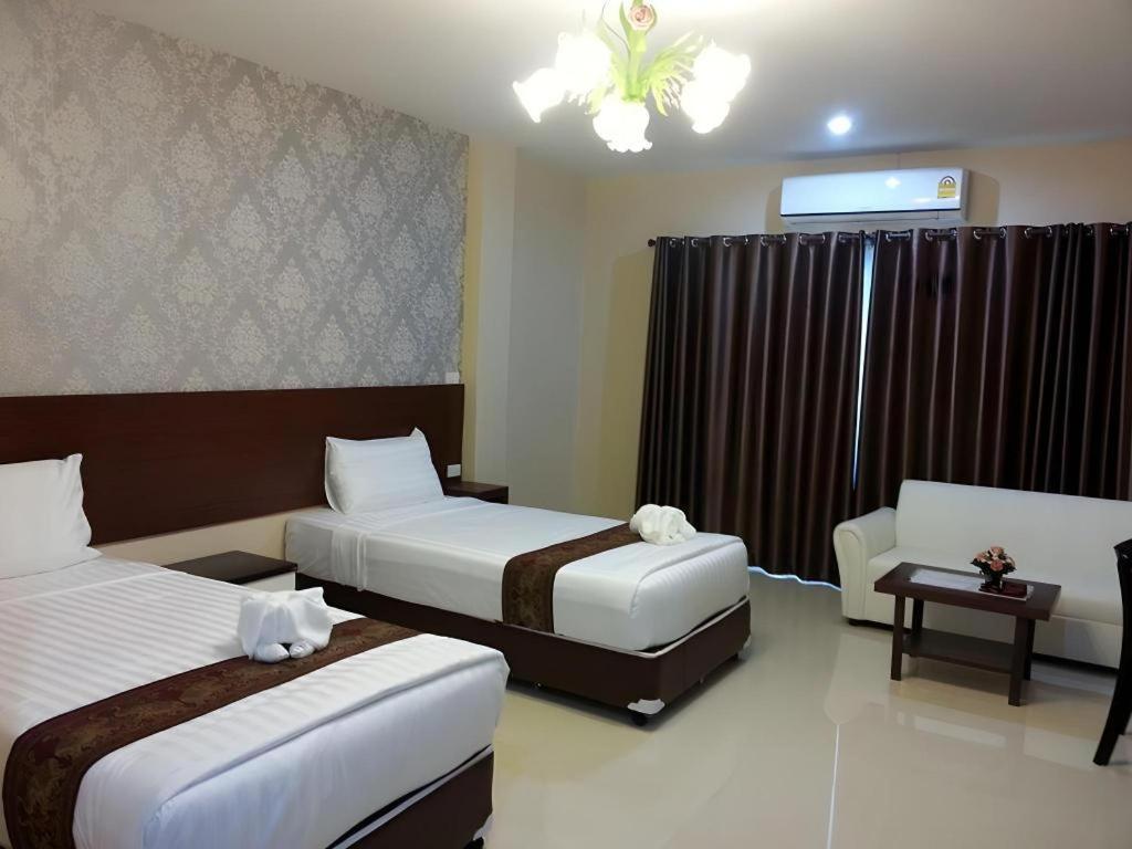 Le Parc Wangnang Hotel Phitsanulok Dış mekan fotoğraf
