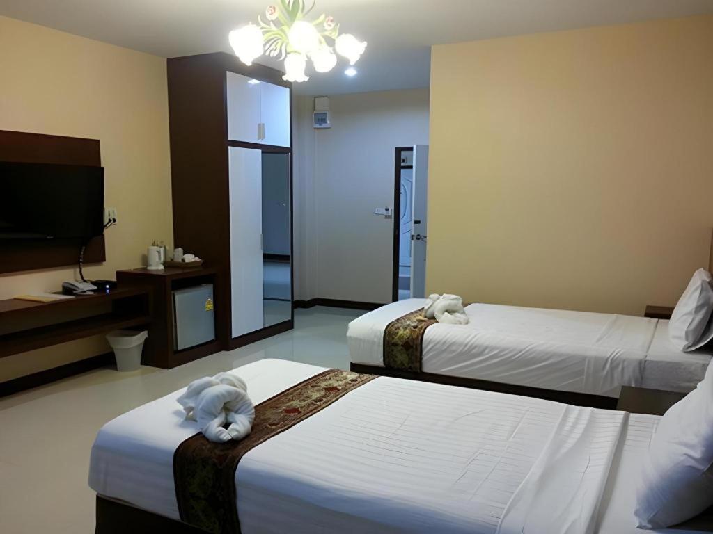 Le Parc Wangnang Hotel Phitsanulok Dış mekan fotoğraf